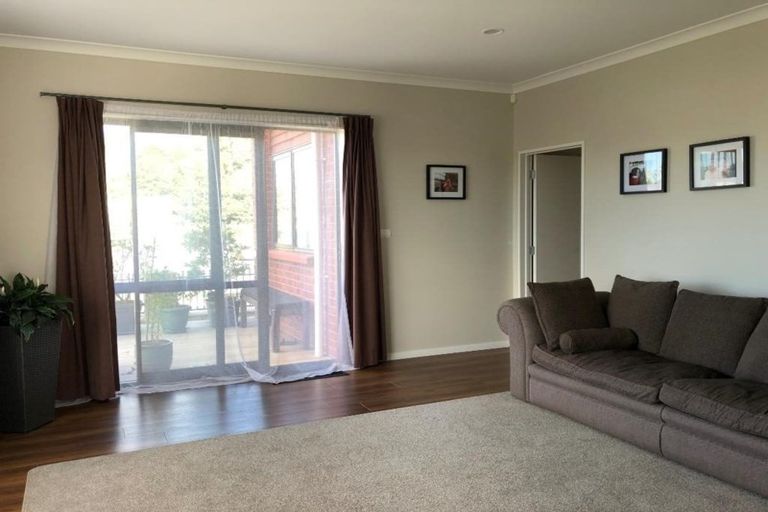 Photo of property in 2 Mullafin Road, Flat Bush, Auckland, 2019