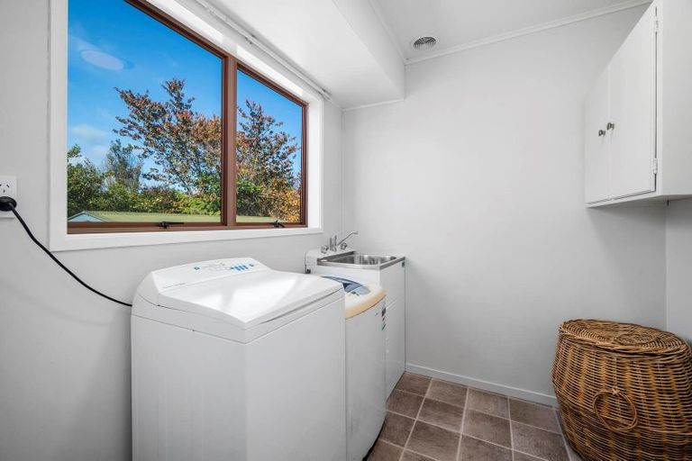 Photo of property in 15 Taiporutu Place, Springfield, Rotorua, 3015