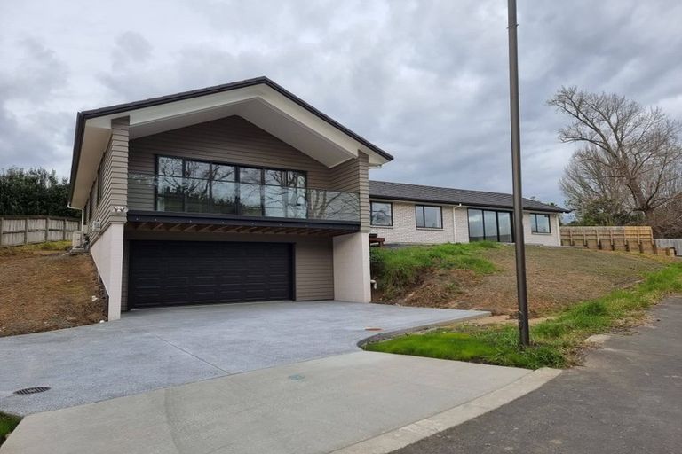 Photo of property in 24 Wautaiti Drive, Riverhead, 0820