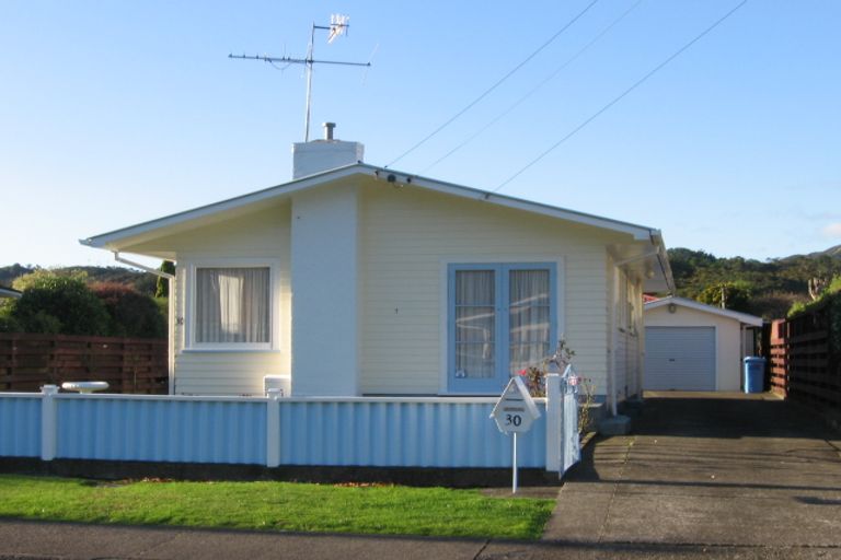 Photo of property in 30 Karamu Crescent, Wainuiomata, Lower Hutt, 5014