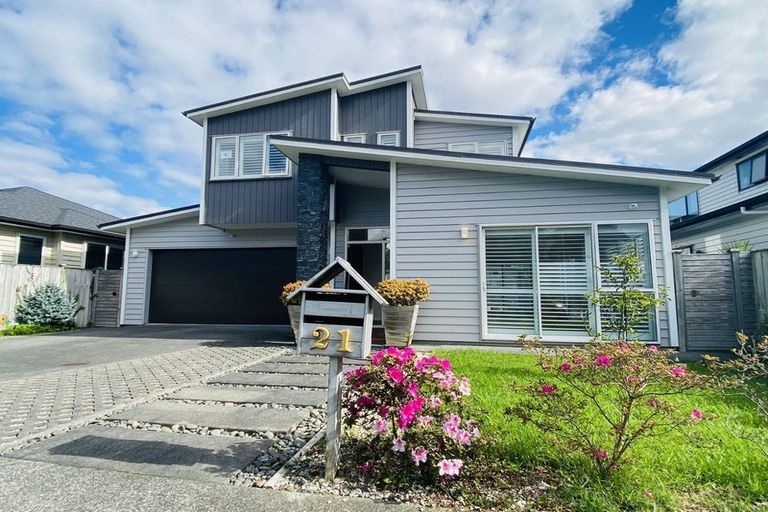 Photo of property in 21 Hangar Lane, Whenuapai, Auckland, 0618