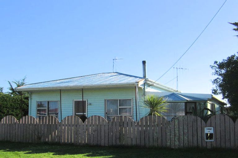 Photo of property in 19 Edinburgh Terrace, Foxton Beach, Foxton, 4815