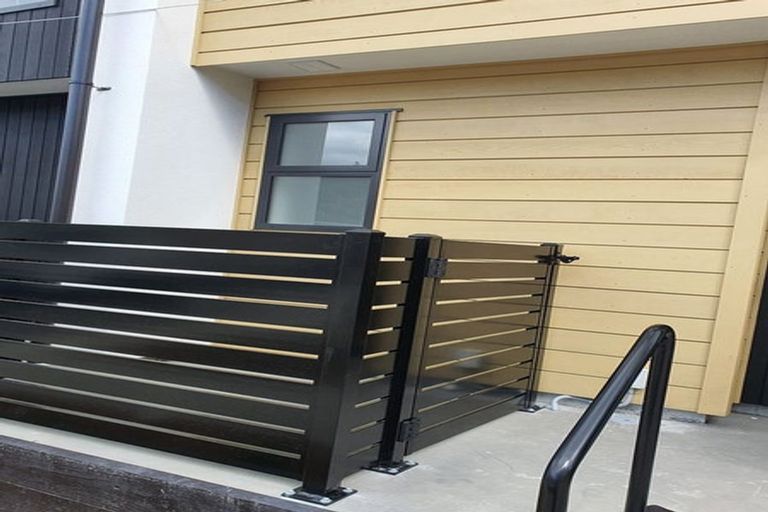 Photo of property in 14/240 Stokes Valley Road, Stokes Valley, Lower Hutt, 5019