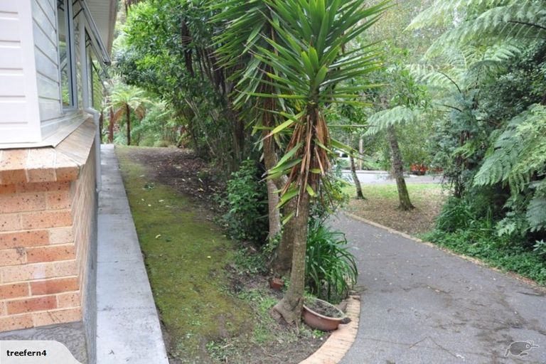 Photo of property in 25 Wyndham Road, Pinehaven, Upper Hutt, 5019