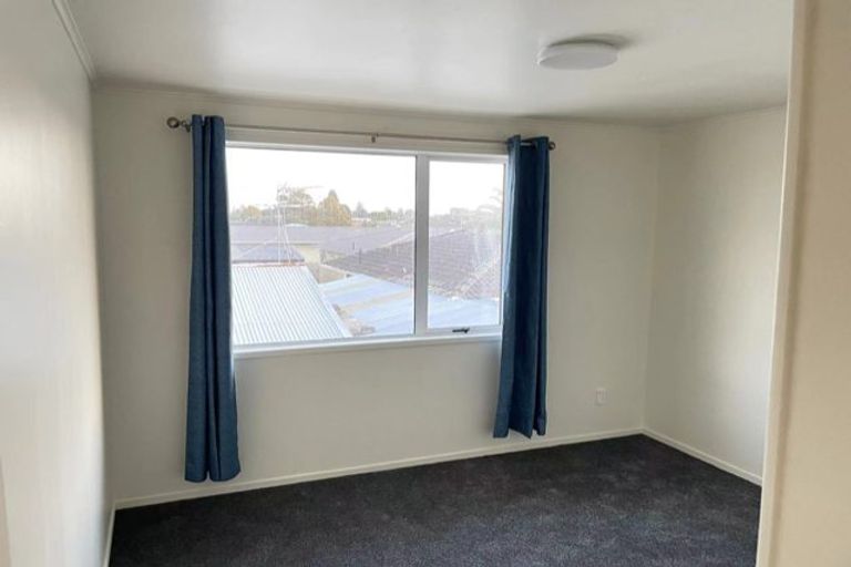 Photo of property in 52c Convair Crescent, Mangere, Auckland, 2022