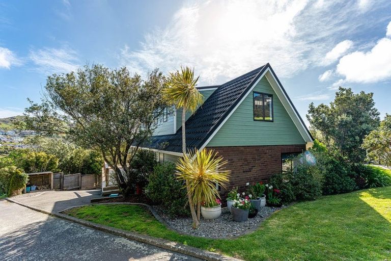 Photo of property in 37 Erris Street, Johnsonville, Wellington, 6037