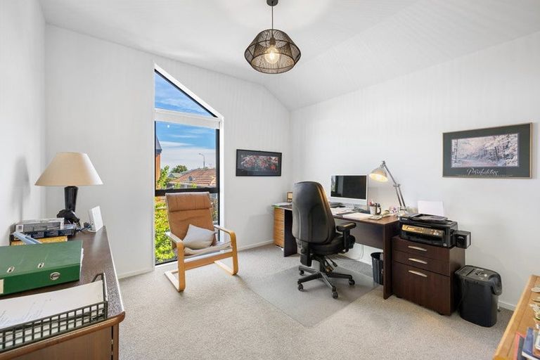 Photo of property in 3/9 Edgeware Road, St Albans, Christchurch, 8014