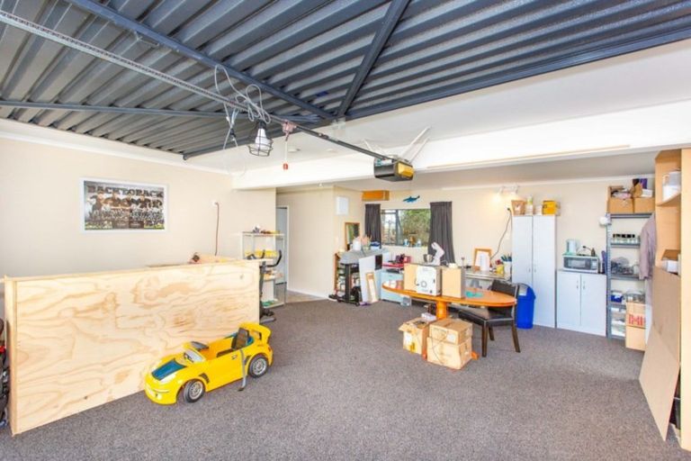 Photo of property in 43 Western Heights Drive, Western Heights, Hamilton, 3200