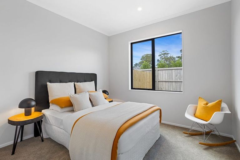 Photo of property in 35 Cambie Avenue, Red Beach, 0932