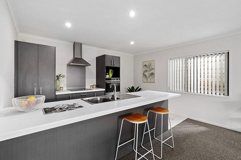 Photo of property in 13 Puarangi Lane, Stanmore Bay, Whangaparaoa, 0932
