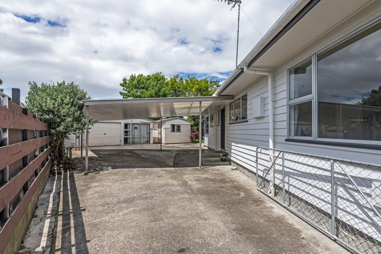 Photo of property in 43 John F Kennedy Drive, Milson, Palmerston North, 4414