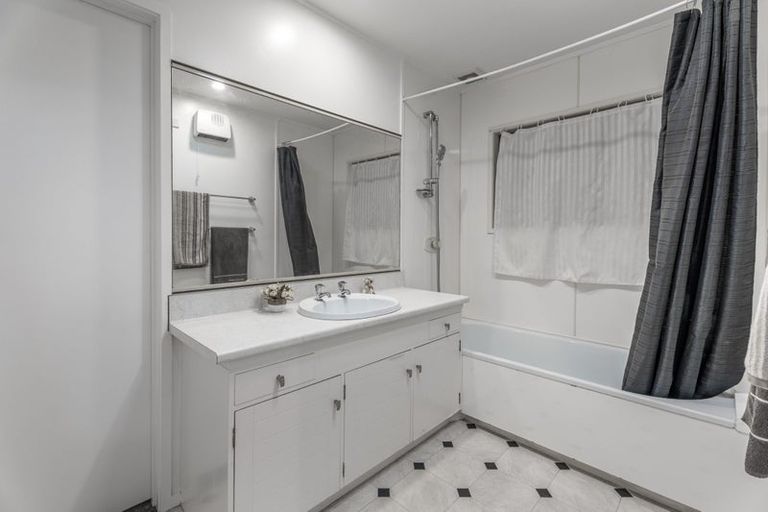 Photo of property in 253 Whitford Road, Shamrock Park, Howick, 2571