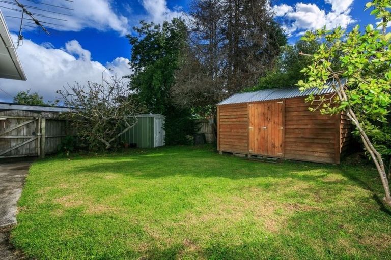 Photo of property in 1/31 Seine Road, Forrest Hill, Auckland, 0620