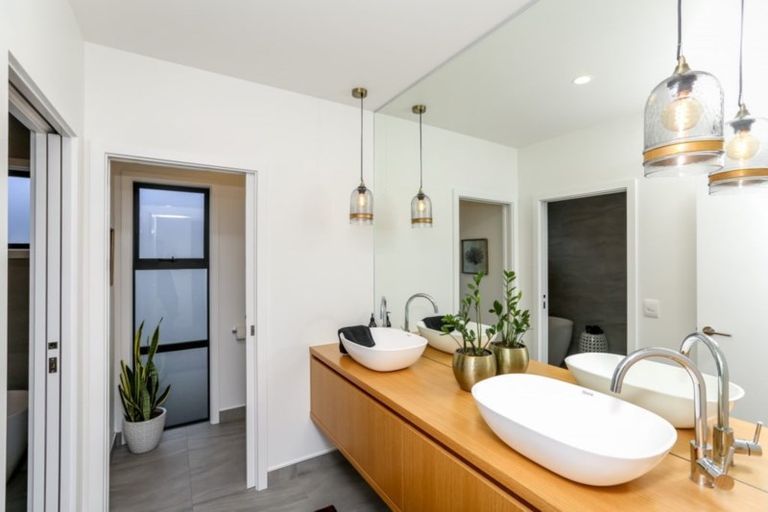 Photo of property in 3 Ryder Drive, Waiwhakaiho, New Plymouth, 4312