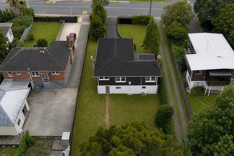 Photo of property in 41 Royal Road, Massey, Auckland, 0614