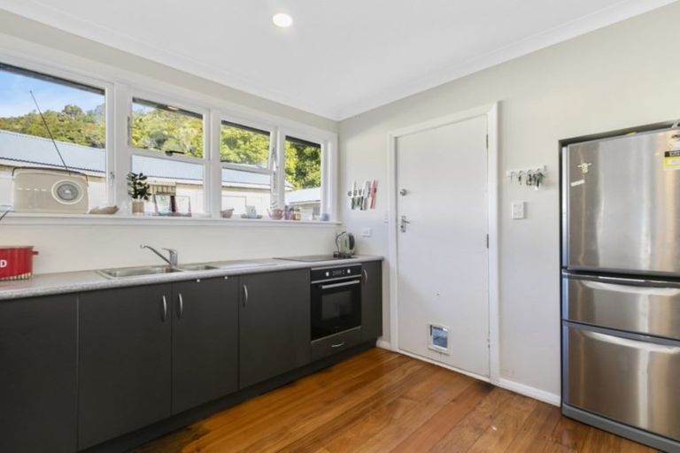 Photo of property in 54 Sunny Grove, Wainuiomata, Lower Hutt, 5014