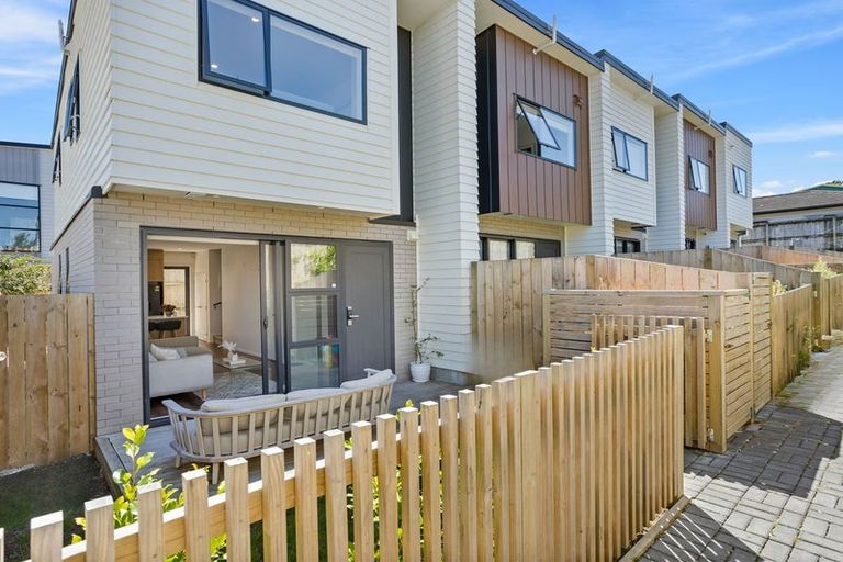 Photo of property in 3/22 Coniston Avenue, Te Atatu South, Auckland, 0610