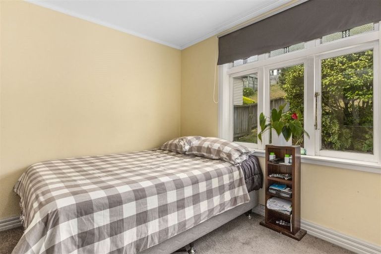 Photo of property in 102 Wexford Road, Miramar, Wellington, 6022