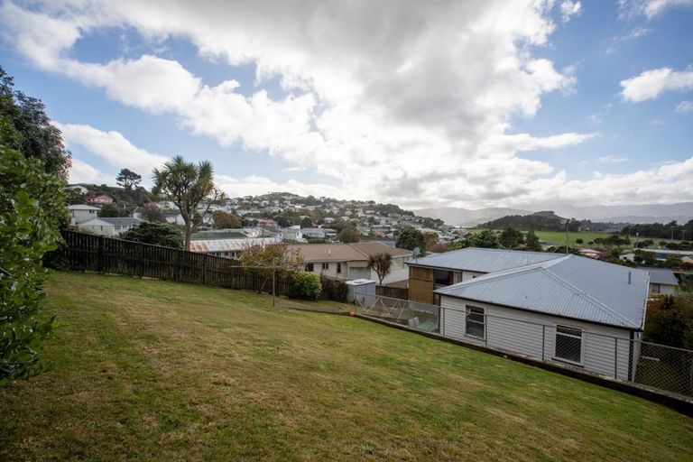 Photo of property in 31 Beaumaris Crescent, Ascot Park, Porirua, 5024