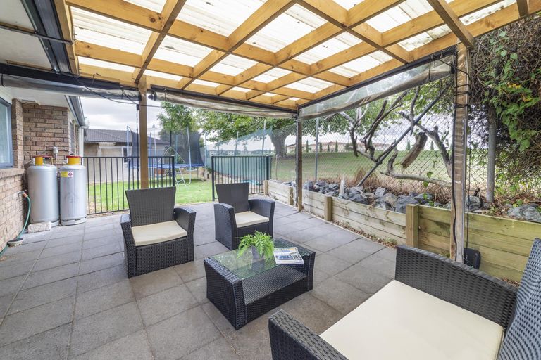 Photo of property in 52d Arimu Road, Papakura, 2110