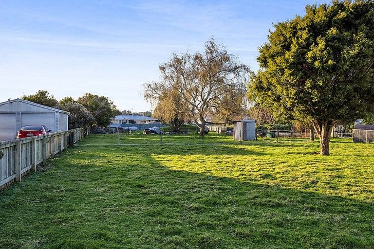 Photo of property in 6 Hussey Street, Waverley, 4510