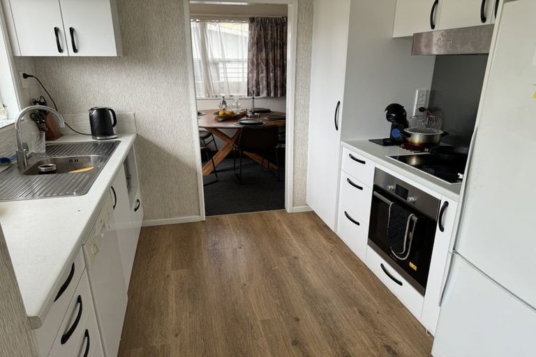 Photo of property in 42 Beeston Crescent, Manurewa, Auckland, 2102