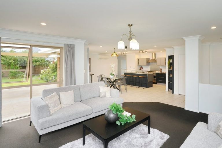 Photo of property in 8 Parkinson Place, Woodend, 7610