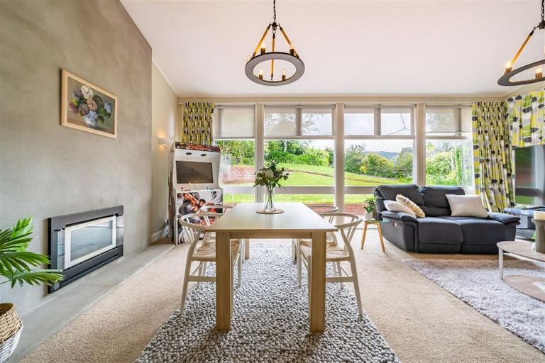 Photo of property in 30 Marlborough Street, Silverstream, Upper Hutt, 5019