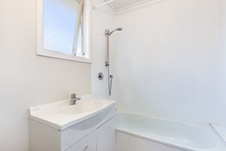 Photo of property in 20 Tamakui Grove, Turangi, 3334