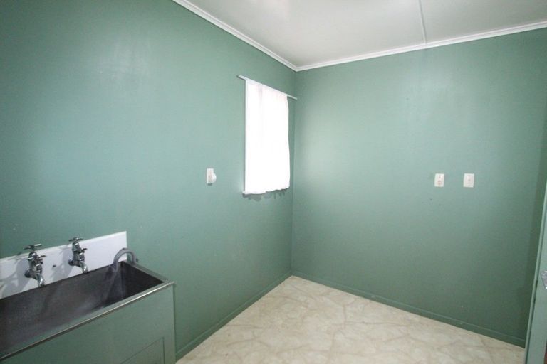 Photo of property in 43 Grey Street, Woodville, 4920