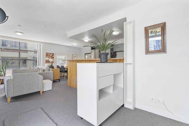Photo of property in Hannahs Corner, 33/8 Leeds Street, Te Aro, Wellington, 6011