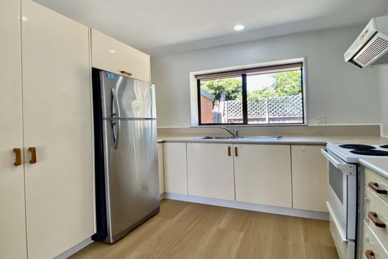 Photo of property in 2/5 Craven Street, Sockburn, Christchurch, 8042