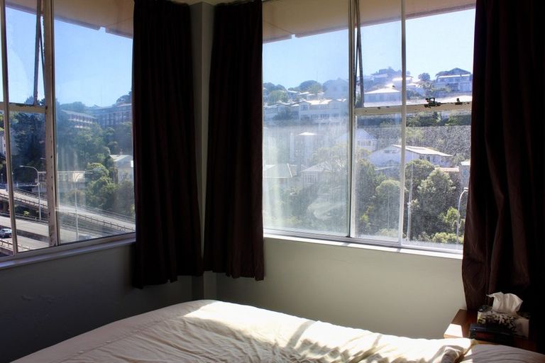 Photo of property in Terrace Tower Apartments, 7e/126 The Terrace, Wellington Central, Wellington, 6011
