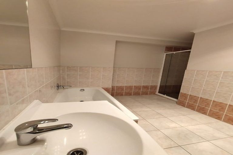 Photo of property in 65 Kelvin Hart Drive, East Tamaki, Auckland, 2013