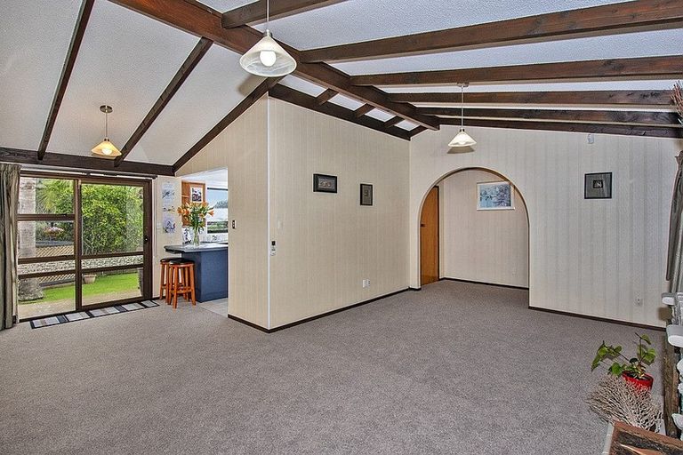 Photo of property in 16 Rugby Place, Te Kamo, Whangarei, 0112