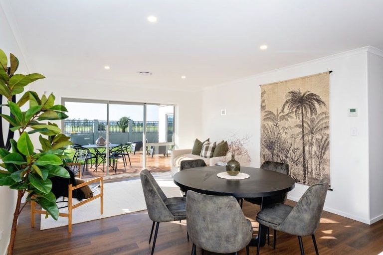 Photo of property in 76 Pelorus Avenue, Poraiti, Napier, 4112