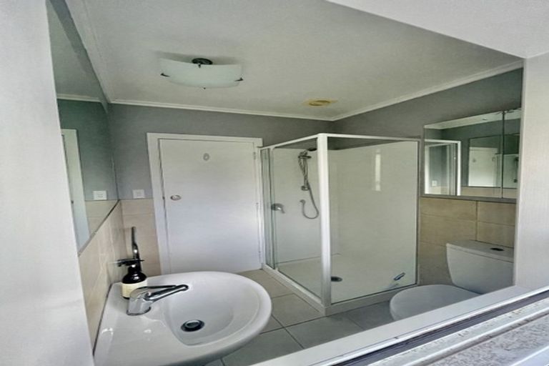 Photo of property in 3/32 Sydney Street, Hauraki, Auckland, 0622