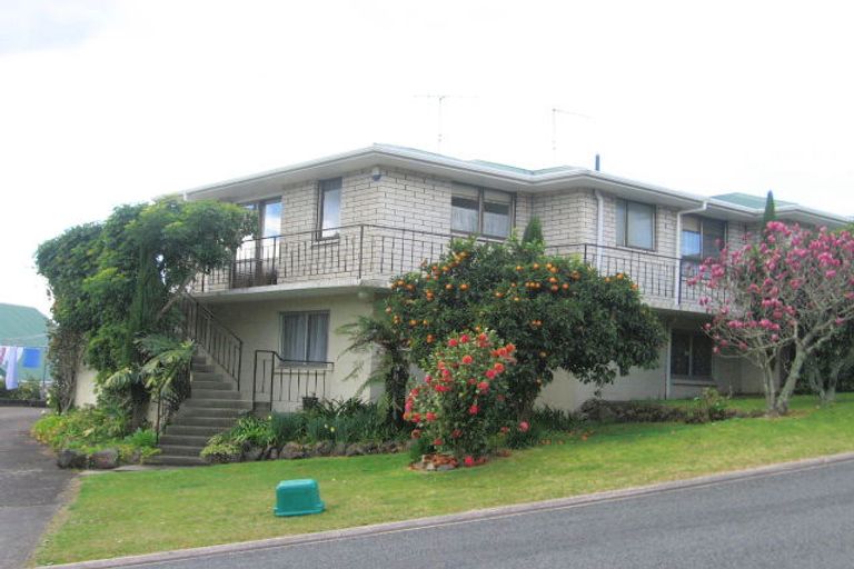 Photo of property in 100a Bruce Wallace Place, Whangamata, 3620