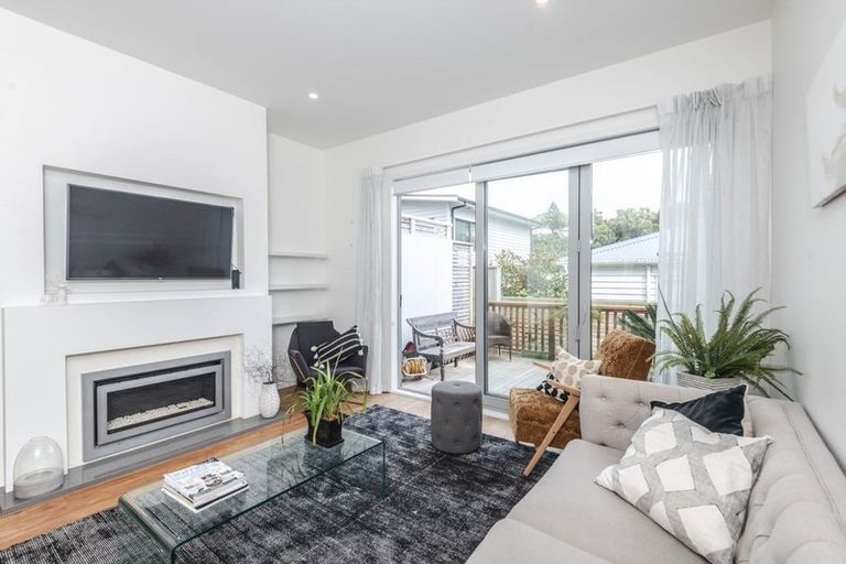 Photo of property in 12/32 Dr Taylor Terrace, Johnsonville, Wellington, 6037