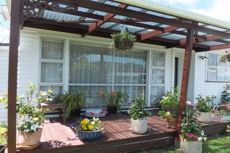 Photo of property in 1b Horoeka Street, Stokes Valley, Lower Hutt, 5019