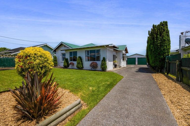 Photo of property in 13 Collins Street, Hawera, 4610