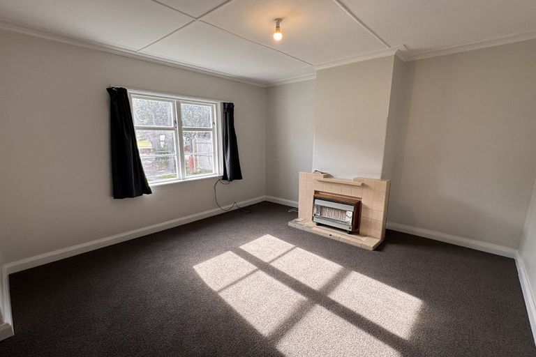 Photo of property in 26 Monorgan Road, Strathmore Park, Wellington, 6022