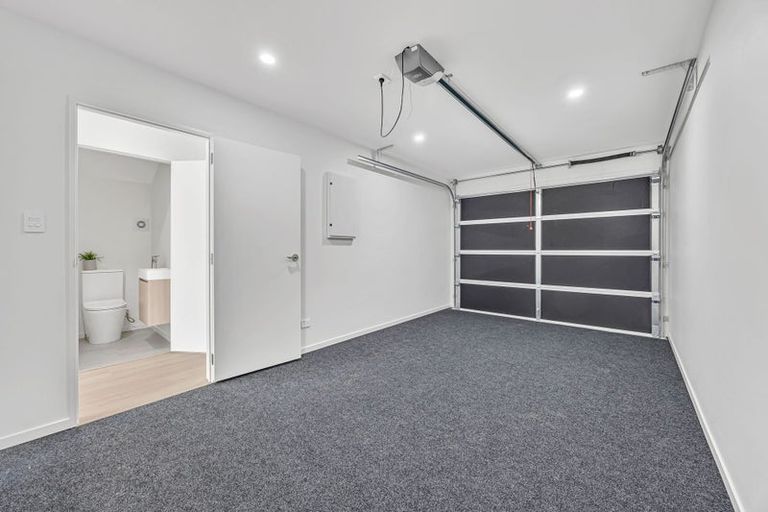 Photo of property in 49b Vera Road, Te Atatu South, Auckland, 0610