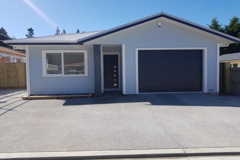 Photo of property in 28c Stockdale Street, Wainuiomata, Lower Hutt, 5014