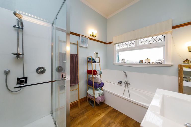 Photo of property in 9 Oxford Street, Hokowhitu, Palmerston North, 4410