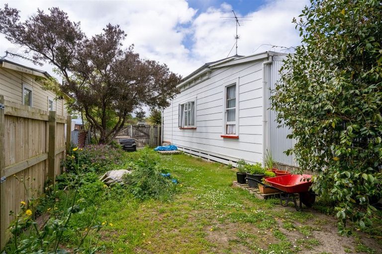 Photo of property in 75 Lincoln Road, Masterton, 5810