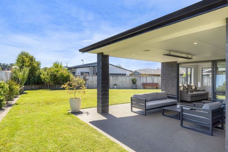 Photo of property in 9 Christow Court, Paraparaumu, 5032