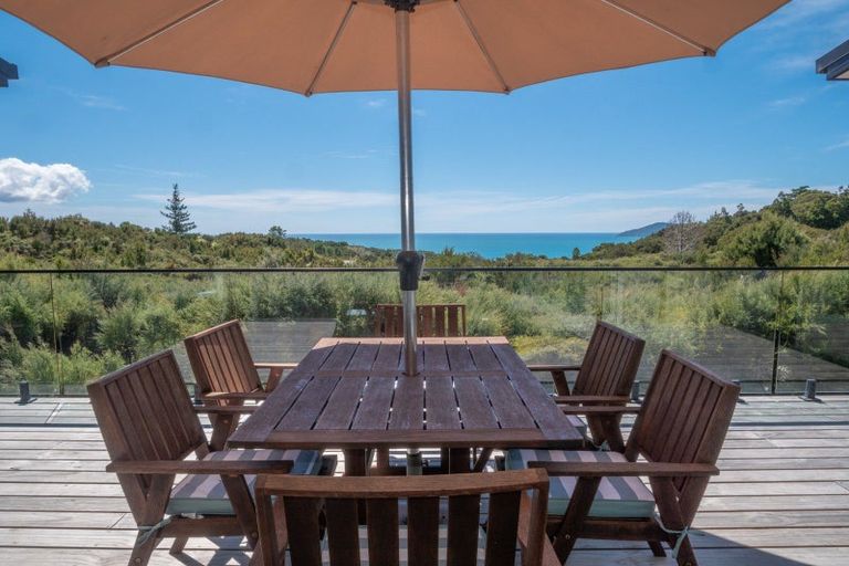 Photo of property in 116 Stratford Drive, Cable Bay, 0420