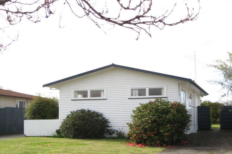 Photo of property in 4 Tasman Street, Havelock North, 4130