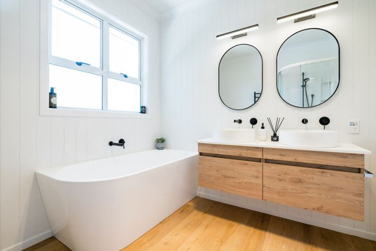 Photo of property in 75 Taylor Street, Cambridge, 3434